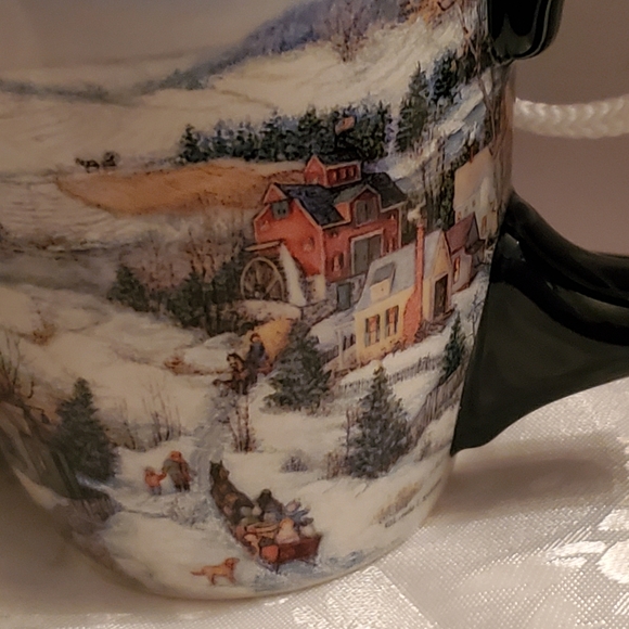 New Lang Sleigh Ride Tea Cup Set - Picture 5 of 9